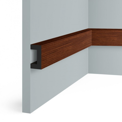 Молдинг HI WOOD LB40-BR396  (40мм х 20мм х 2,7м)